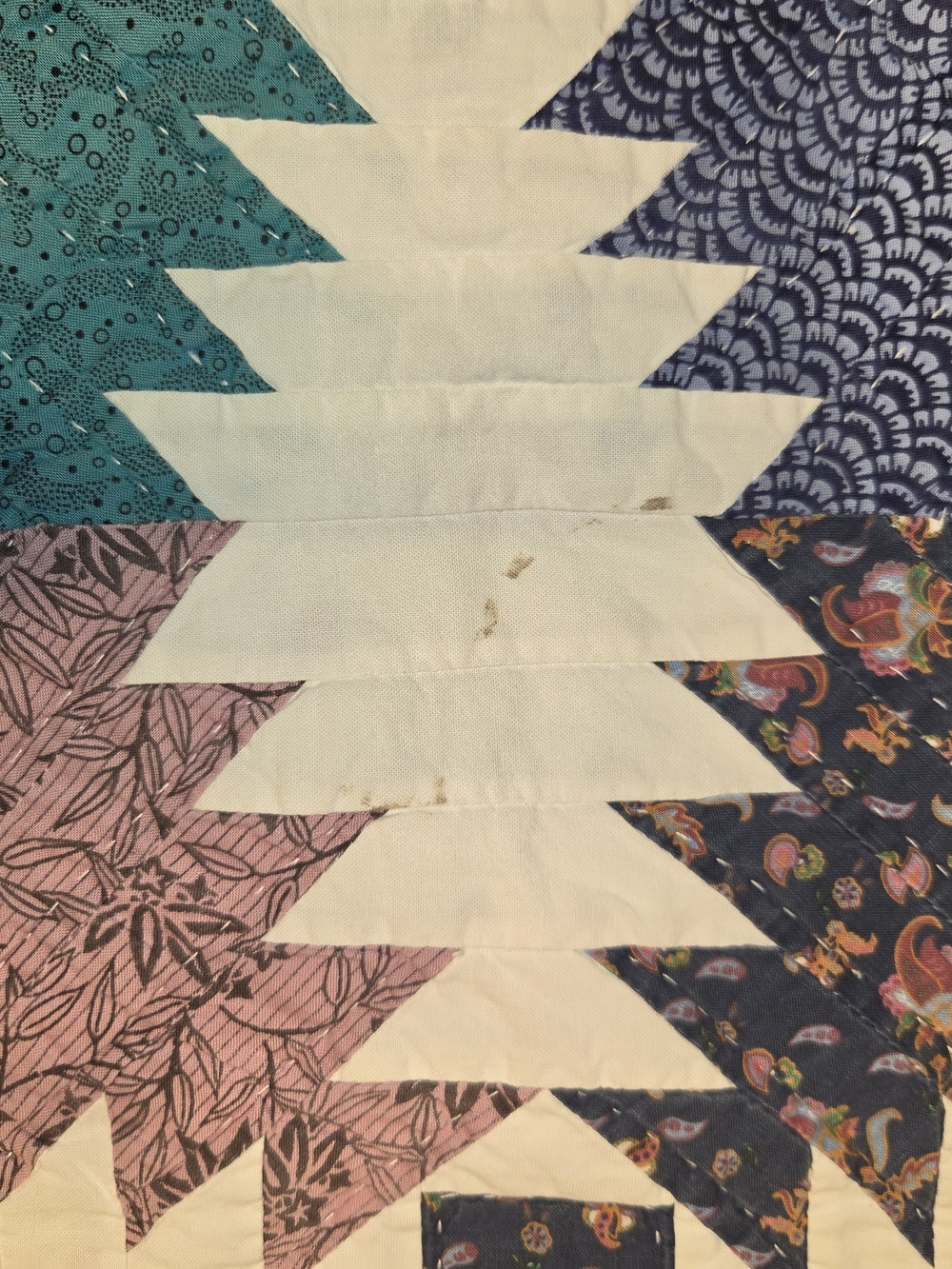 Handmade Multicolor Pineapple Patchwork Quilt - White, Pink, Teal, Mustard - Picture 9 of 10